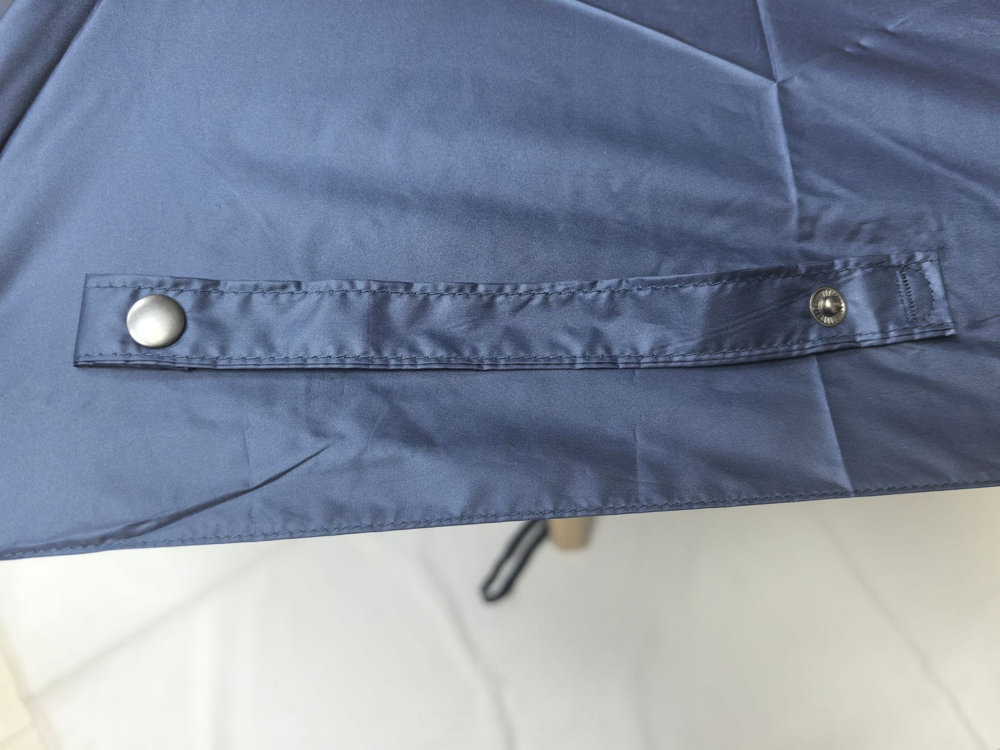 Three Folding Safety Automatic Umbrella with Black Pu Coating and Windproof Frame for Sunny and Rainy Customizable