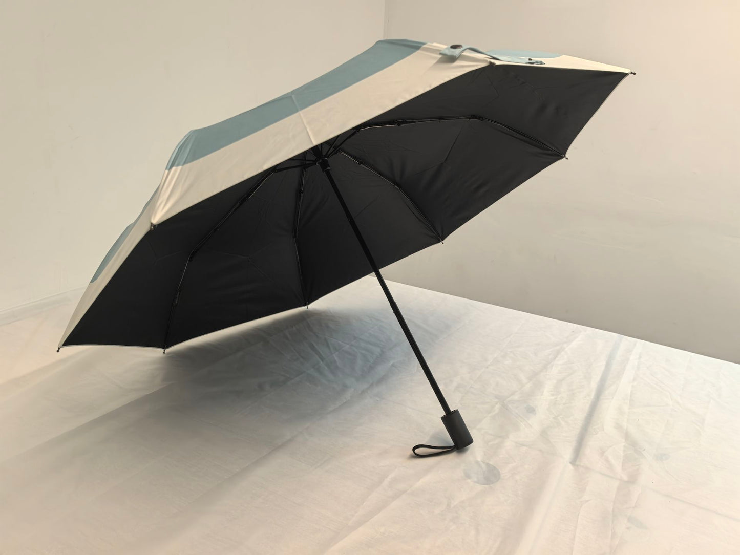 3-fold Manual open and close umbrella 21 inches sunny and rainy paraguas with black pu coating